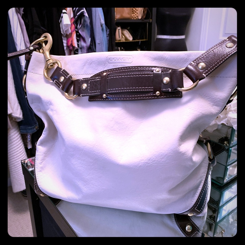 🤍Coach leather Carly Bag🤍